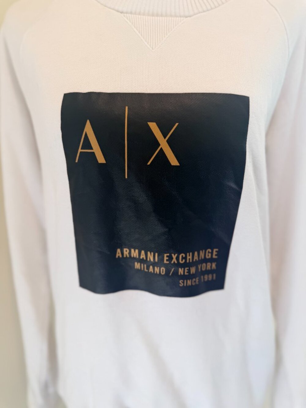 Armani Exchange White Crewneck Sweatshirt Black Gold Graphic Logo M/W MED - Picture 2 of 10